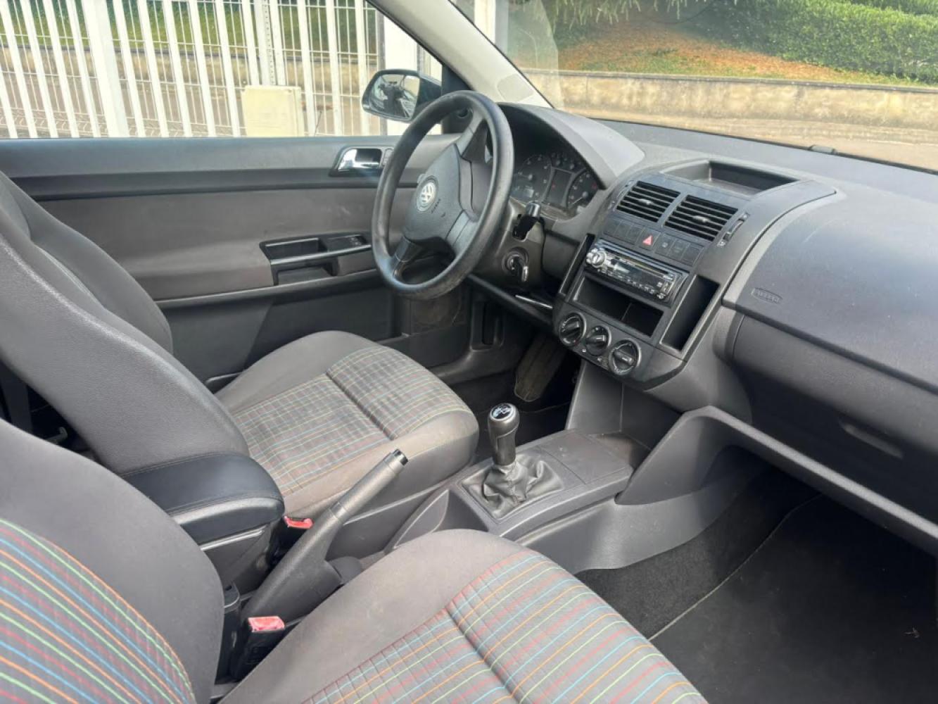 VOLKSWAGEN POLO IV (2) TDI 70 CONFORT 3P