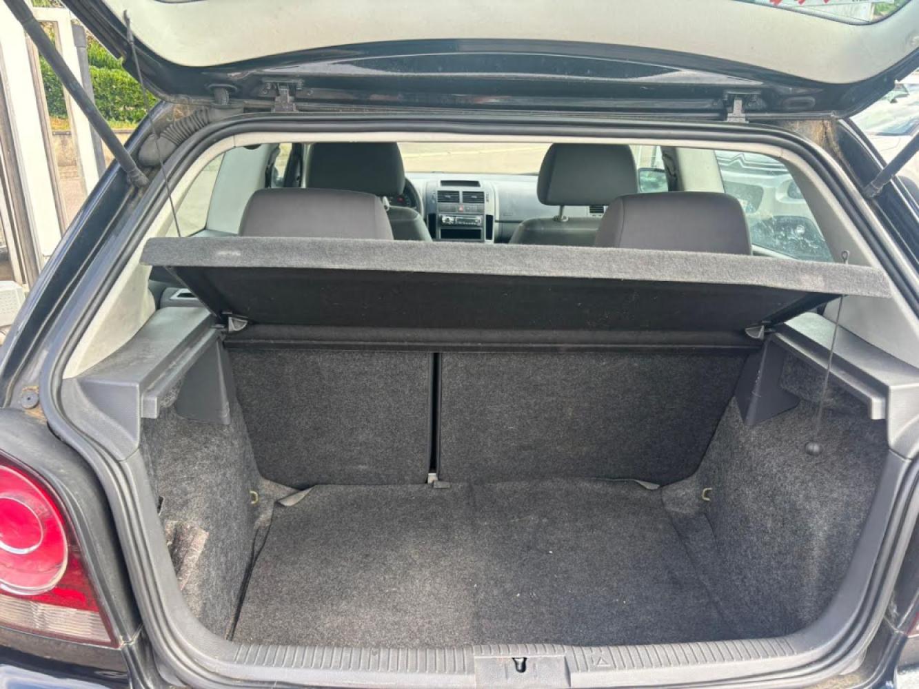 VOLKSWAGEN POLO IV (2) TDI 70 CONFORT 3P