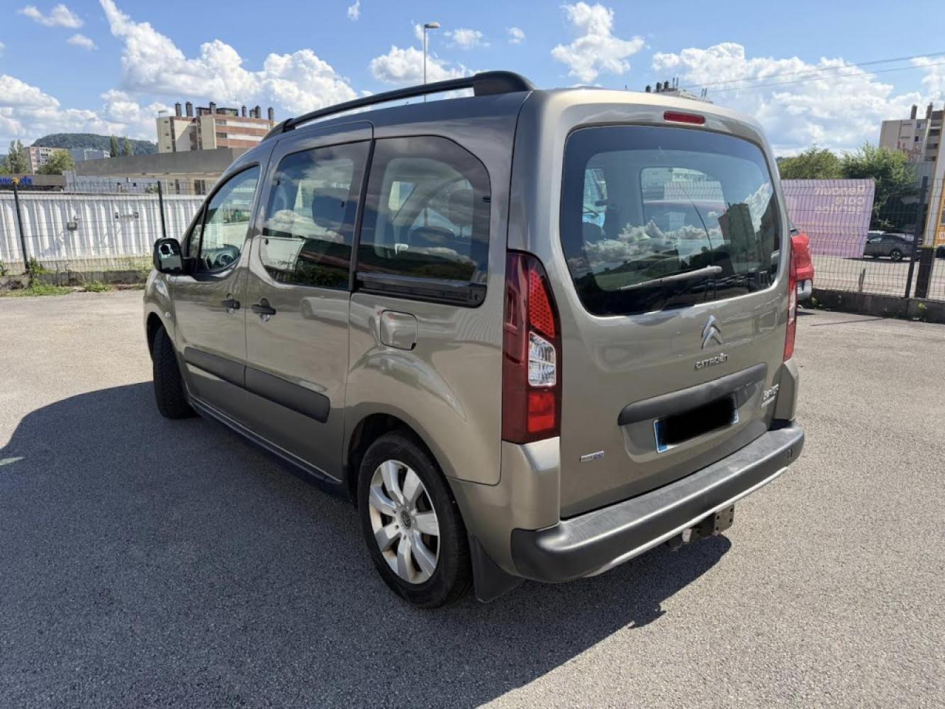 CITROEN BERLINGO II (2) 1.6 BLUEHDI 100 CONFORT 21L2