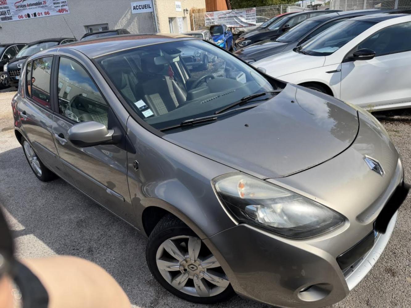 RENAULT CLIO III (2) 1.2 TCE 100 XV DE FRANCE 5P