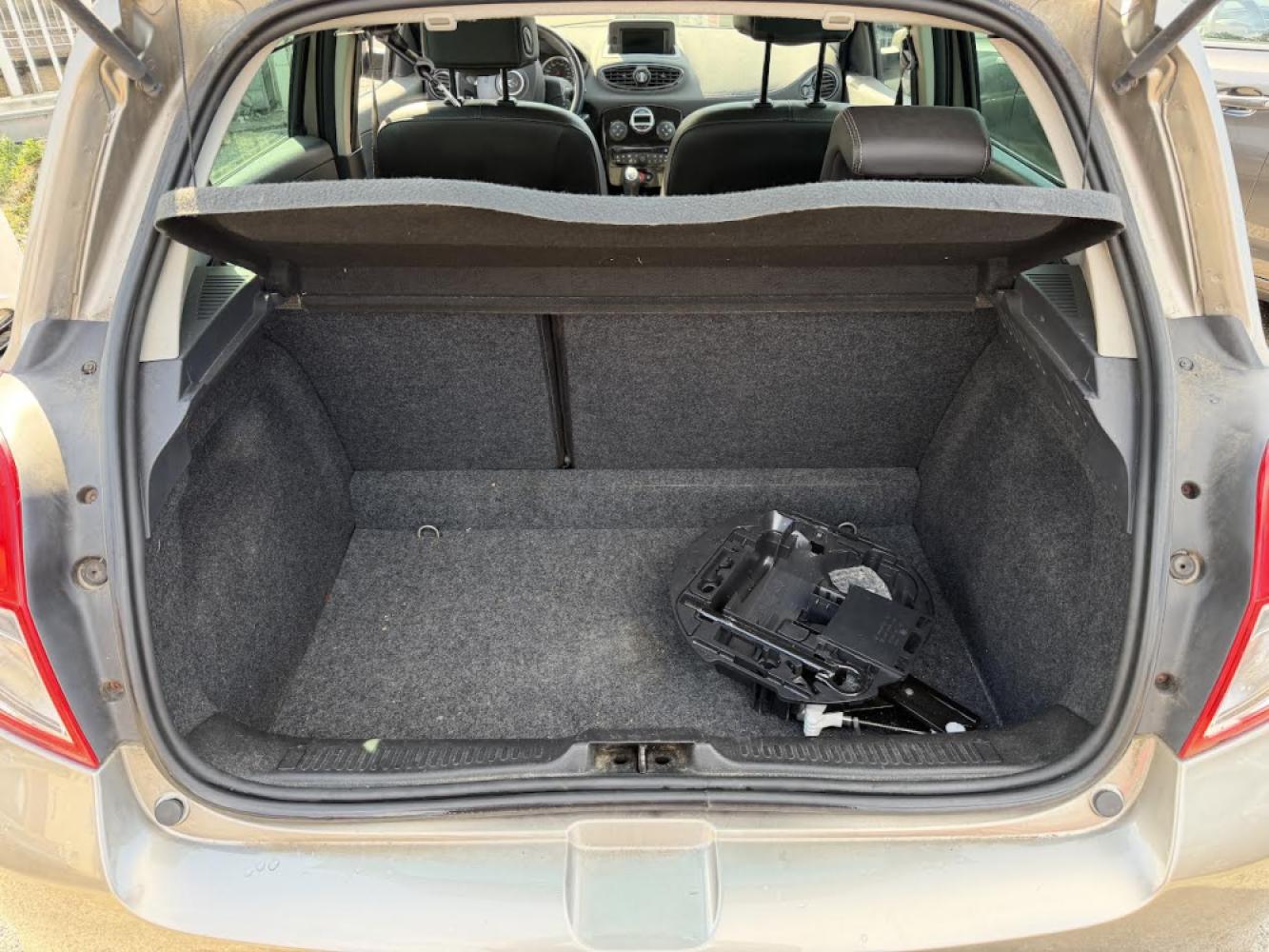 RENAULT CLIO III (2) 1.2 TCE 100 XV DE FRANCE 5P