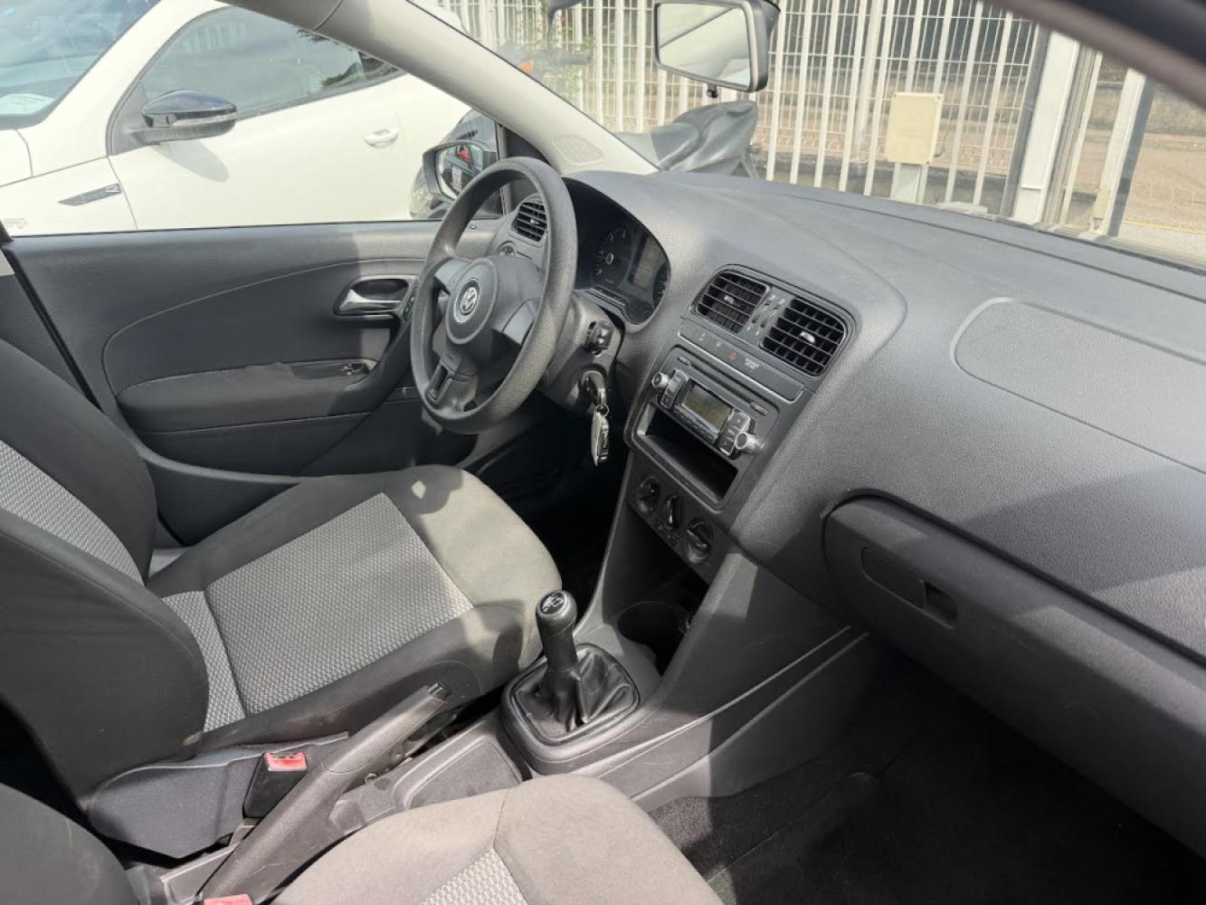 VOLKSWAGEN POLO V 1.6 TDI 90 CR FAP CONFORTLINE 5P