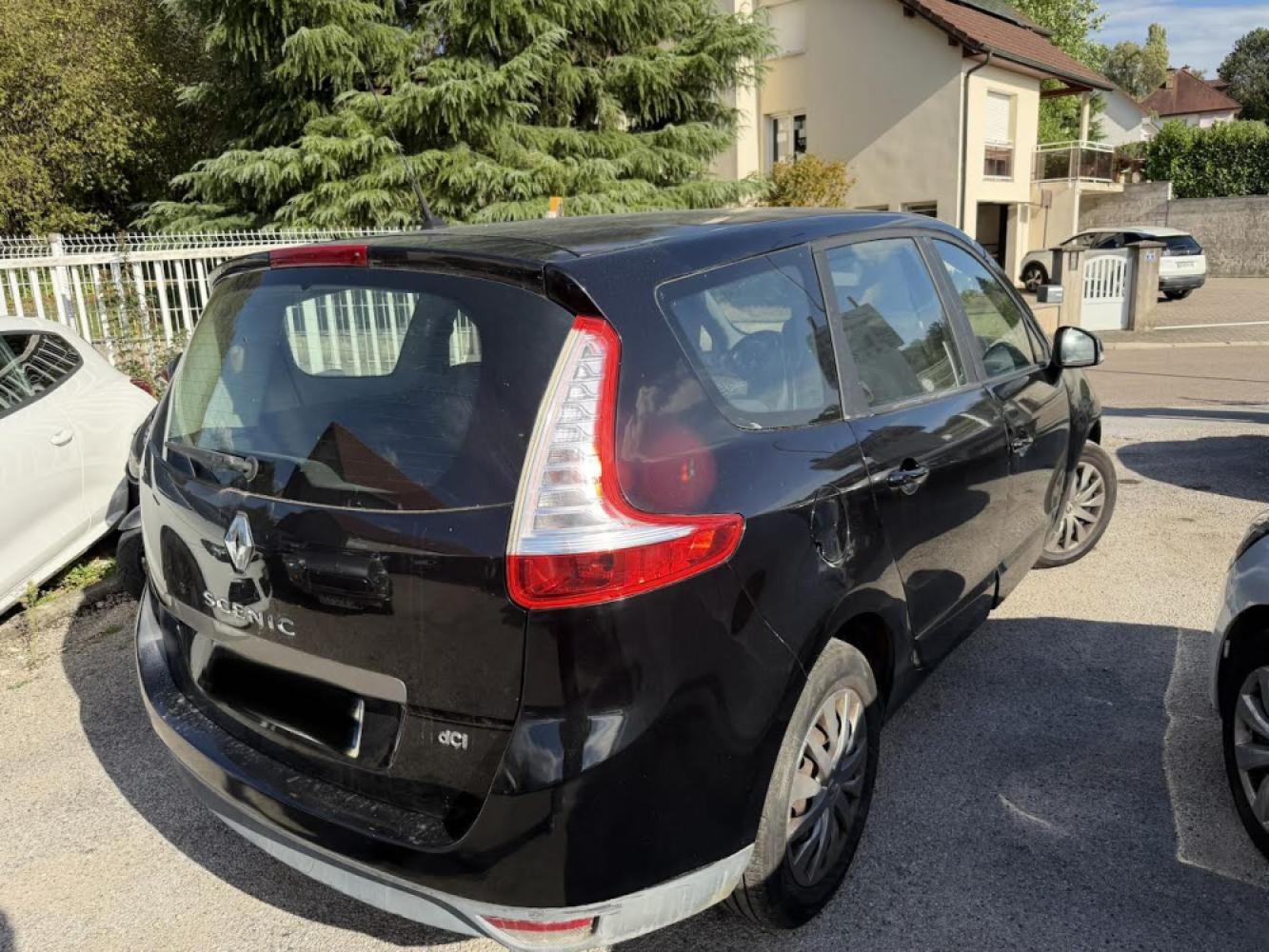 RENAULT GRAND SCENIC III 1.9 DCI 130 ALYUM 7PL