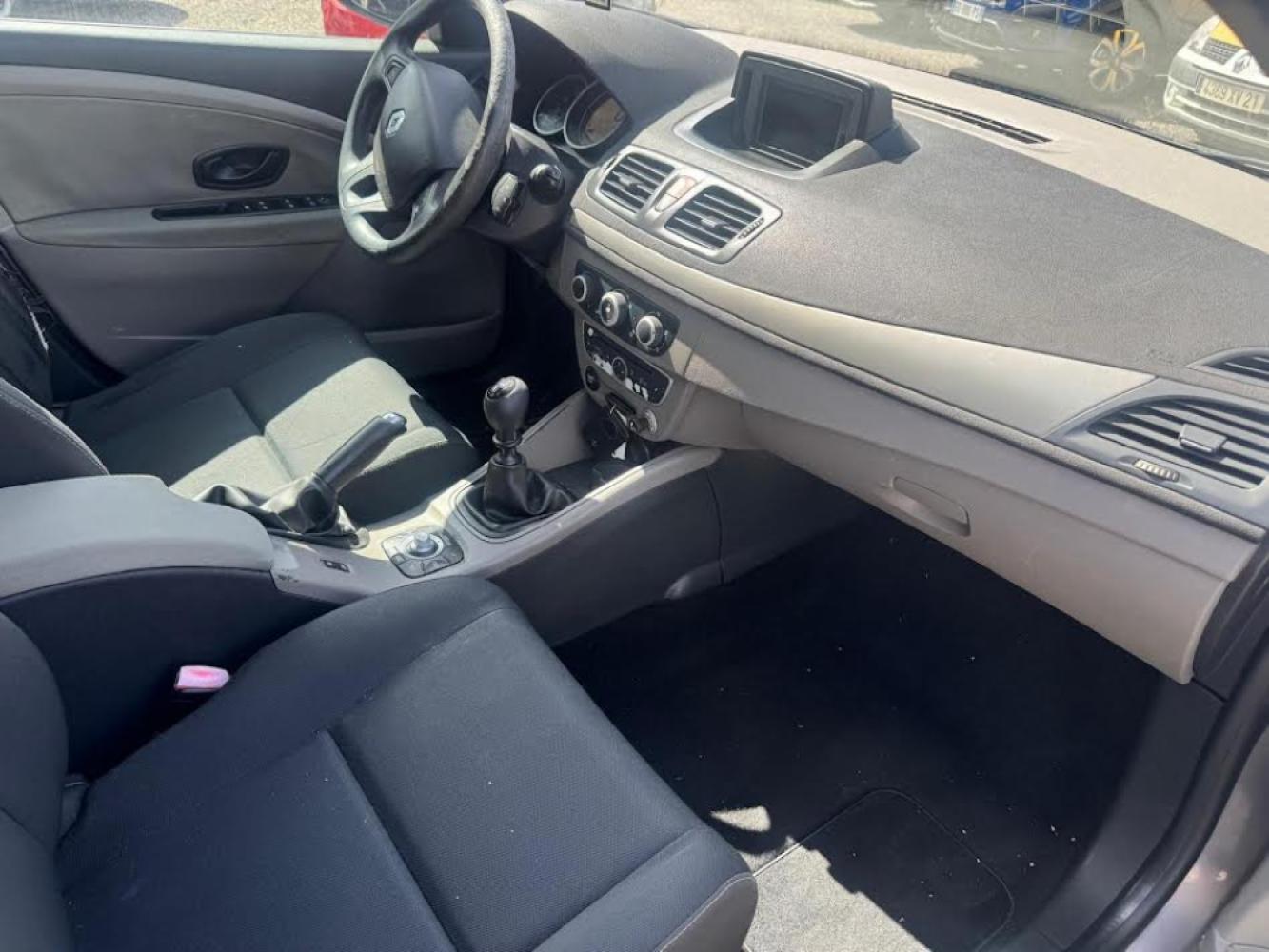 RENAULT MEGANE 3 1.5DCI 110CH AUTHENTIQUE ECO2