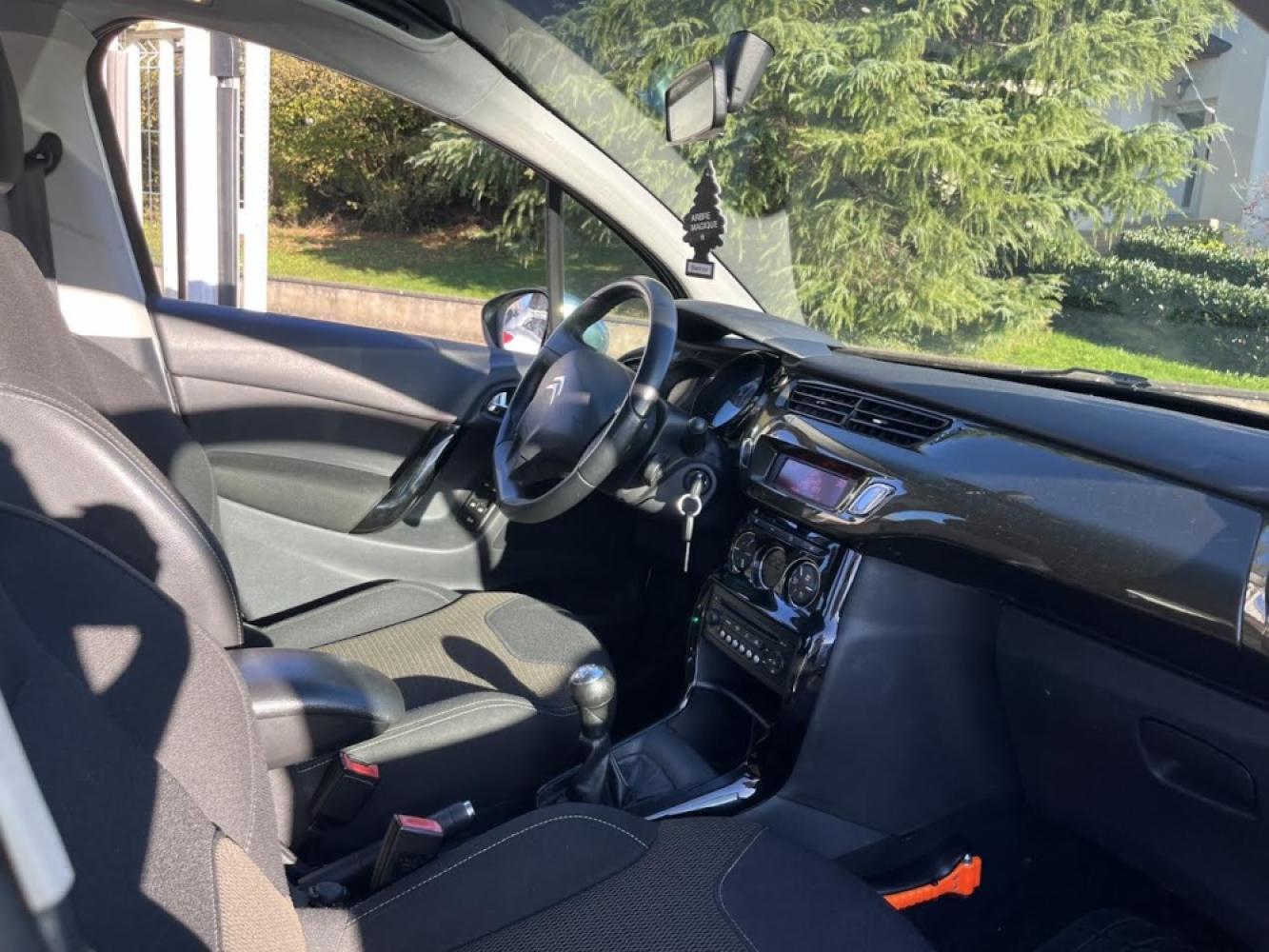 CITROEN C3 II 1.6 HDI 90 FAP CONFORT