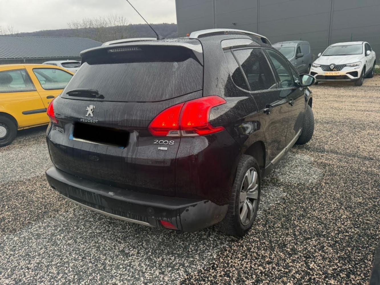 PEUGEOT 2008 1.6 E-HDI 92 BUSINESS