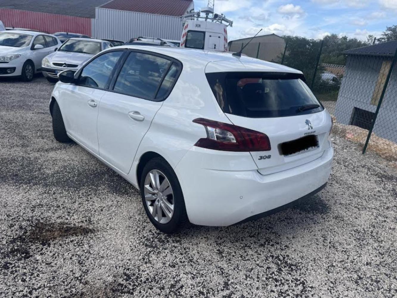 PEUGEOT 308 1.6 E-HDI 115 BUSINESS PACK