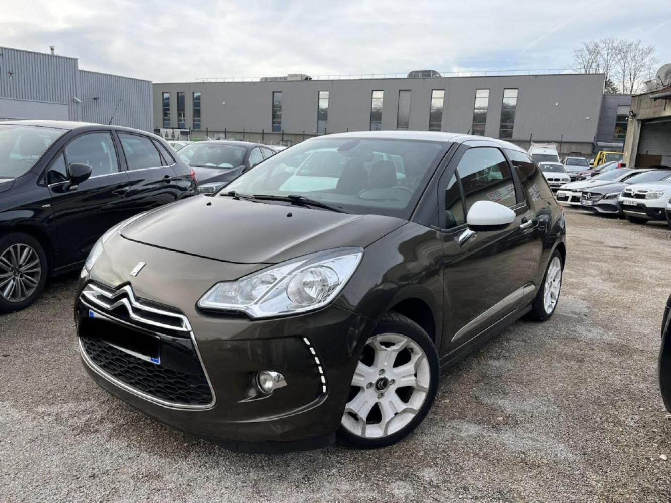 CITROEN DS3 1.6 E-HDI 90 AIRDREAM RED EDITION