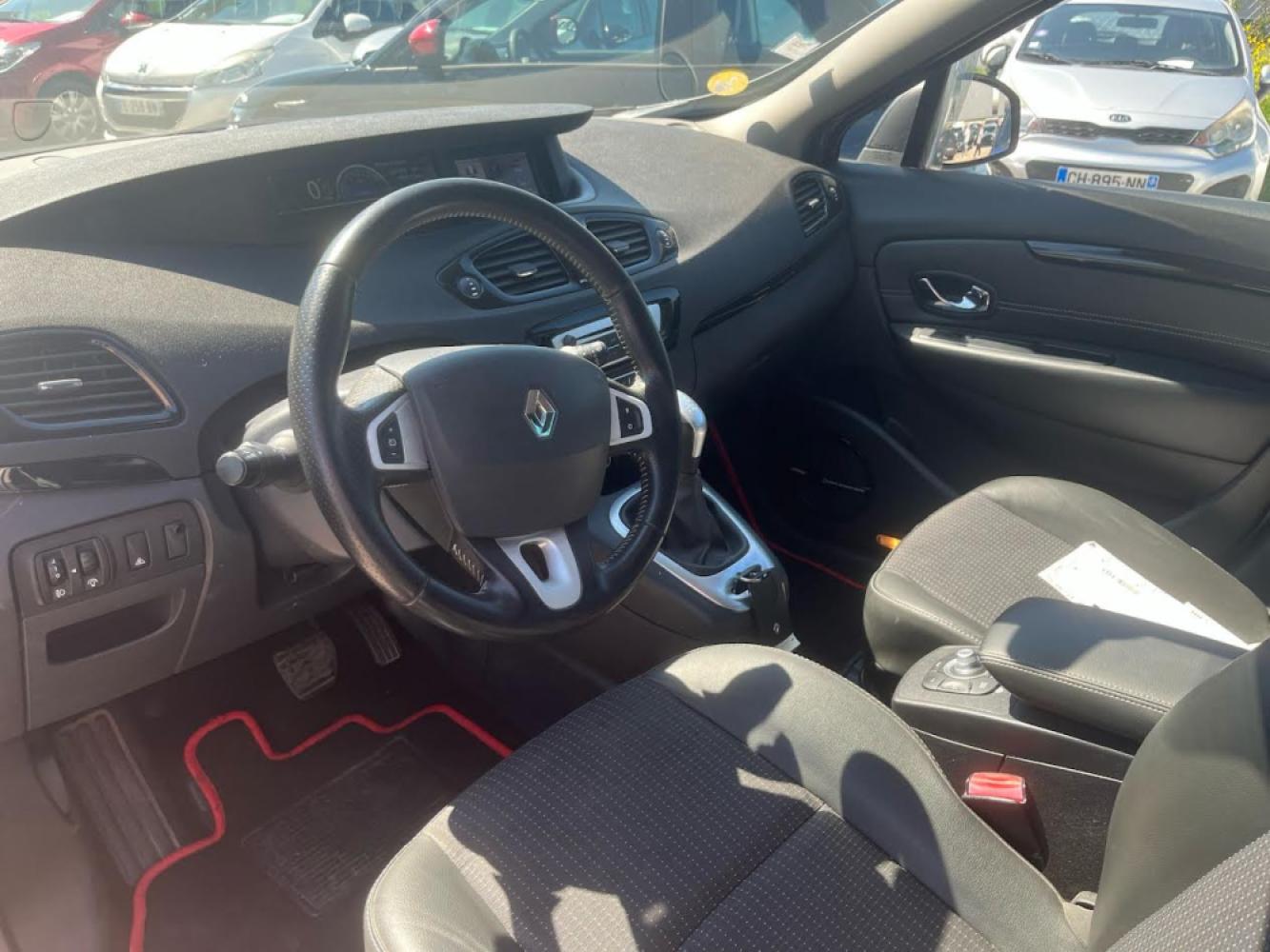 RENAULT SCENIC III (3) 1.5 DCI 110 BOSE EDC 5 PLC