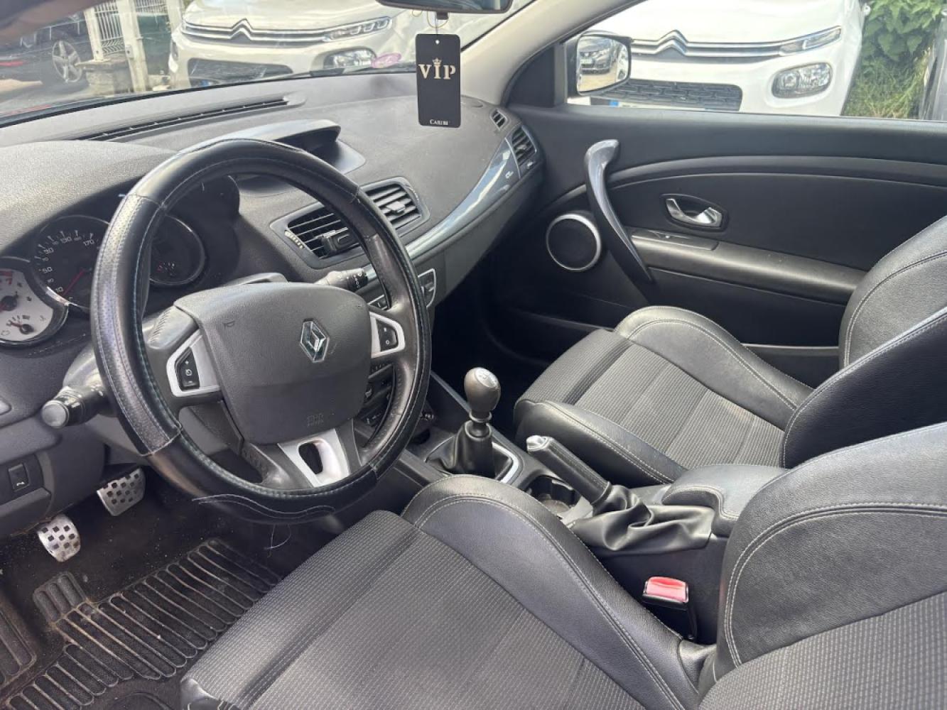 RENAULT MEGANE III COUPE 1.6 16V 110 BIO-ETHANOL COLOR EDITION